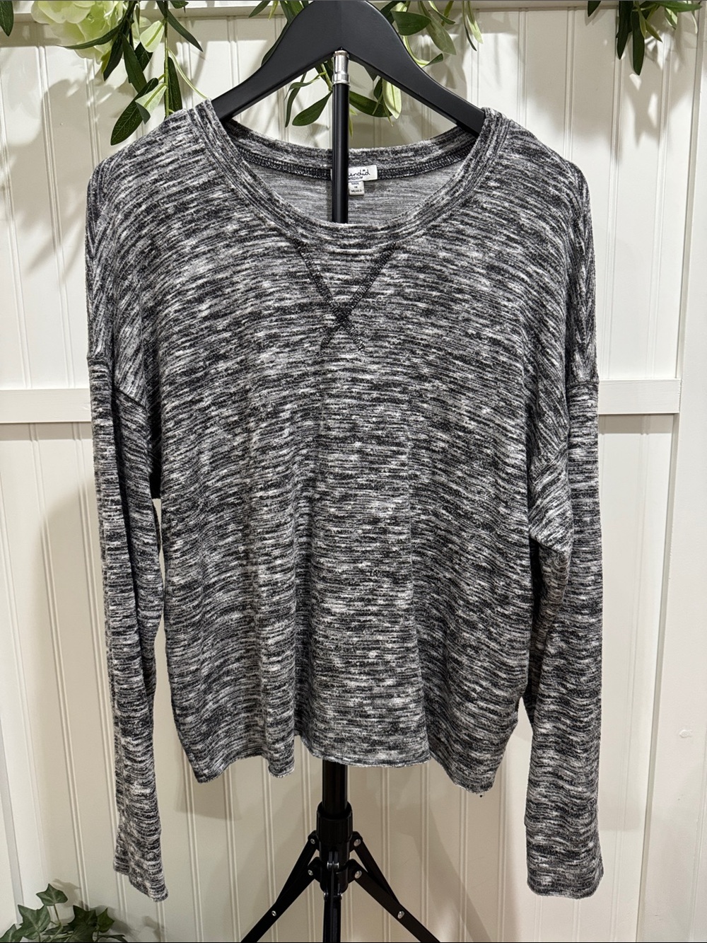 #532 SPLENDID Gray Space Dye Black/White Marled Long Sleeve Tee
